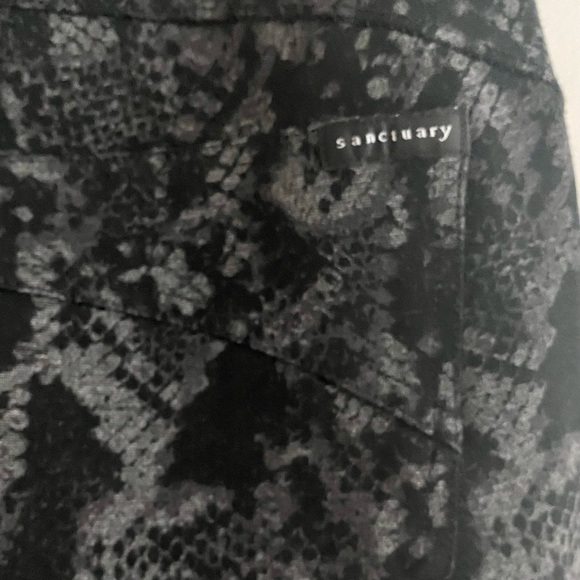 ANTHROPOLOGIE Sanctuary Snake Print Leggings - Picture 5 of 9